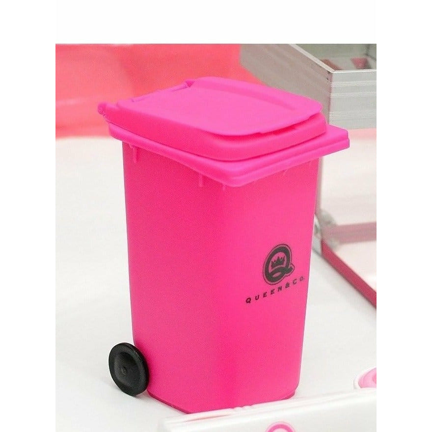 Queen & Co Trash Can